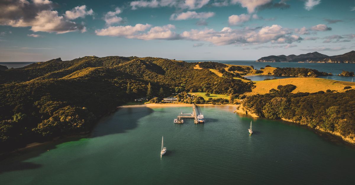 Auckland to the Bay of Islands as a Split Break