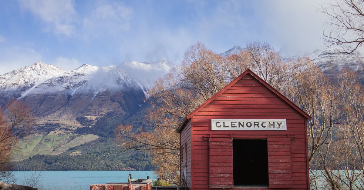 Queenstown Lakeside Base Break for a Short Campervan Hire